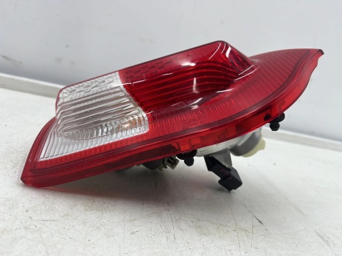 Lampa Opel Insignia A 07-12r. kombi prawa tylna w klapę bagażnika dodatkowa EU Oryginalna 13226855