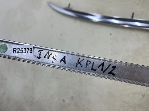 Listwa dachowa Opel Insignia A 08-17r. kombi komplet prawa lewa nakładka zaślepka 13289600