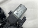Podnośnik szyb Peugeot 308 III DS 4 II Opel Astra L 22r.- prawy przedni mechanizm silniczek podnoszenia szyby 9830815180