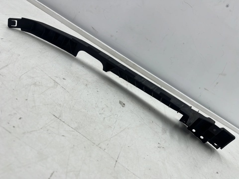 Ślizg Opel Insignia A 08-17r. lewy przód mocowanie zderzaka lewe 13250570