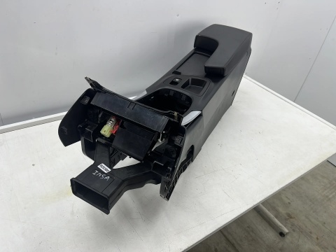 Tunel środkowy Opel Insignia A 08-17r. podłokietnik uchwyt na kubki EU 13242034