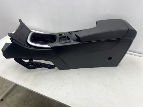 Tunel środkowy Opel Insignia A 08-17r. podłokietnik uchwyt na kubki EU 13242034
