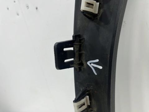 Listwa Peugeot 2008 II 19r.- PRAWY przedni rant nadkola błotnika nakładka struktura prawy przód 9825736680
