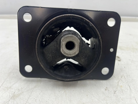 Poduszka silnika Suzuki Sx4 Fiat Sedici 05-14r. 1.9D diesel mocowanie łapa