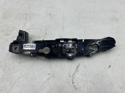 Ślizg Peugeot 208 Ii 19r.-lewy tył lewe tylne mocowanie wspornik uchwyt 9823232480