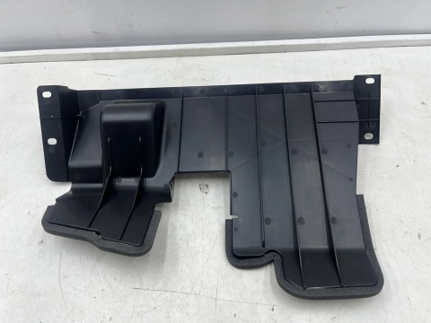 Osłona chłodnicy Nissan Qashqai 1 I 10-13r. lift prawa kierownica powietrza pasa przedniego 62822-br00a