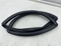 Uszczelka Land Cruiser J70 84-03r. NOWA lewa guma szyby klapy bagażnika szyby 68292-90K00