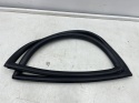 Uszczelka Land Cruiser J70 84-03r. NOWA prawa guma szyby klapy bagażnika szyby 68291-90K00
