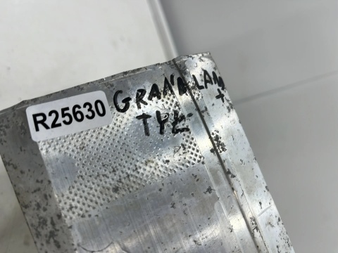 Belka zderzaka Opel Grandland X 1 I Peugeot 3008 1 I 16-24r. tylne wzmocnienie pasa tył 9818071580