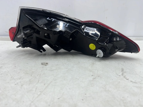 Lampa BMW 3 G21 kombi 18r.- LEWA tylna LED w błotnik NIE USZKODZONA oryginalna EU lewy tył 7442757 5a3bc71