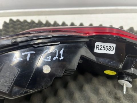 Lampa BMW 3 G21 kombi 18r.- LEWA tylna LED w błotnik NIE USZKODZONA oryginalna EU lewy tył 7442757 5a3bc71