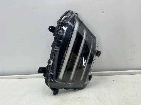 Lampa reflektor Peugeot 208 II 2008 II LIFT 23r.- PRAWY przedni LED DRL w zderzak światło do jazdy dziennej 9850423580
