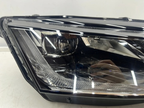 Lampa reflektor Skoda Octavia 4 IV 19-24r. PRAWA przednia Full LED EU Crystal Lighting oryginalna prawy przód EU 5e4941016a