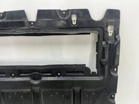 Osłona pod silnik BMW M5 G90 G99 24r.- płyta dolna podwozia pod silnik 8083763 19183210