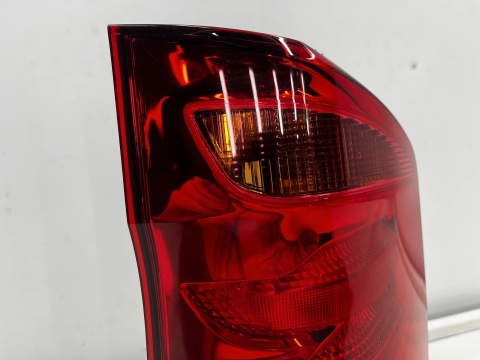 Lampa Mercedes Vito w447 14r.- lewa tylna w błotnik na klapę otwieraną Europa oryginalna lewy tył A4478201164
