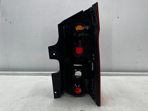 Lampa Mercedes Vito w447 14r.- lewa tylna w błotnik na klapę otwieraną Europa oryginalna lewy tył A4478201164