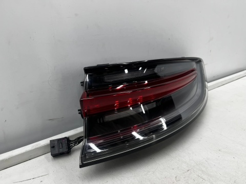 Lampa Porsche Macan I 95b LIFT 18r.- PRAWA tylna w błotnik ORYGINALNA prawy tył Europa 95b945092aj