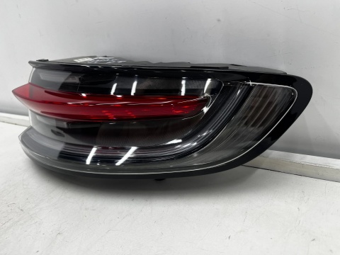 Lampa Porsche Macan I 95b LIFT 18r.- PRAWA tylna w błotnik ORYGINALNA prawy tył Europa 95b945092aj