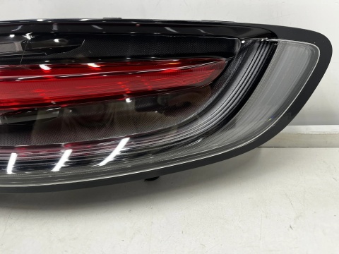 Lampa Porsche Macan I 95b LIFT 18r.- PRAWA tylna w błotnik ORYGINALNA prawy tył Europa 95b945092aj