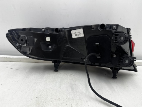 Lampa Porsche Macan I 95b LIFT 18r.- PRAWA tylna w błotnik ORYGINALNA prawy tył Europa 95b945092aj