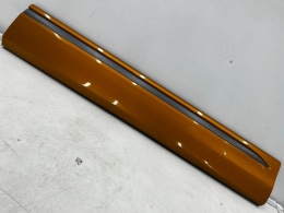 Listwa Audi Q8 18r.- prawa przednia dolna nakładka drzwi bocznych prawy przód 4m8853960d
