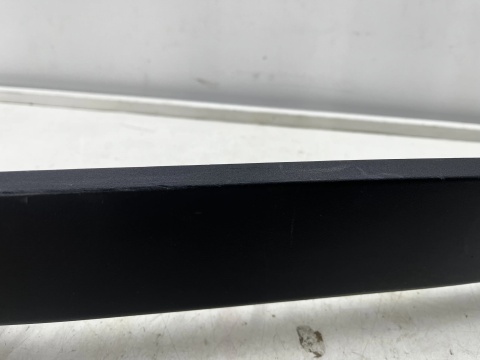 Listwa BMW X1 F48 15-22r. prawa tylna nakładka dolna drzwi prawy tył 7352094