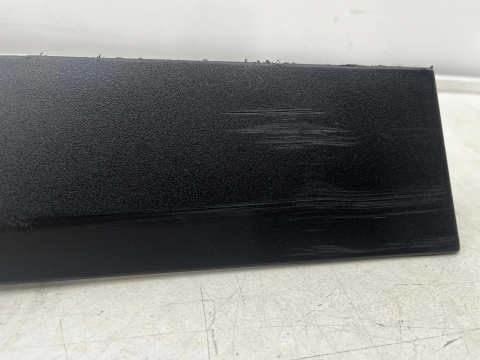 Listwa BMW X1 F48 15-22r. prawa tylna nakładka dolna drzwi prawy tył 7352094