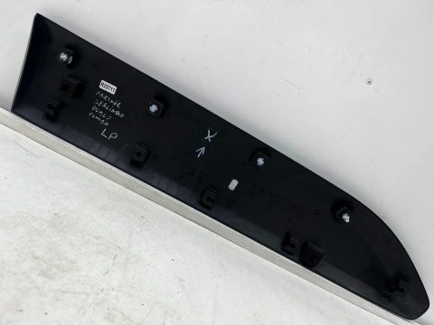 Listwa Citroen Berlingo Partner Doblo Combo E ProAce City 18r.- lewa przednia nakładka dolna drzwi rant lewy przód 9817696377