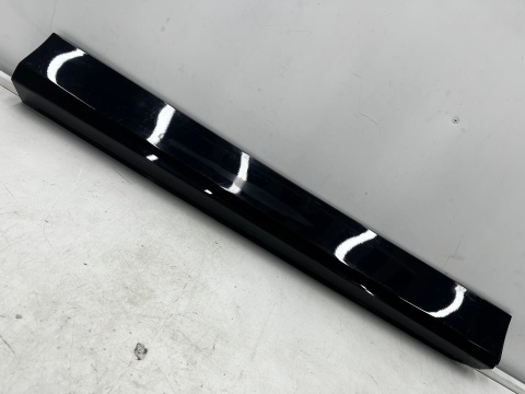 Listwa Mazda CX-60 22r.- prawa przednia dolna nakładka drzwi bocznych prawy przód kr9r-51ra1