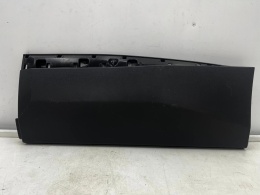 Listwa Peugeot 3008 II 16-24r. lewa tylna nakładka dolna drzwi lewy tył 9811404577