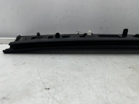 Listwa Porsche Cayenne III 9y 17r.- lewa tylna nakładka dolna drzwi lewy tył 9y0839095