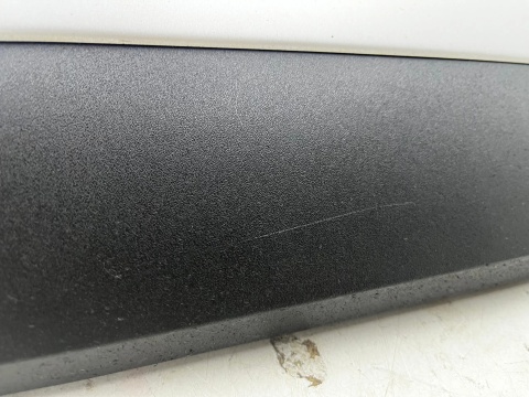 Listwa Seat Ateca 16-26r. prawa przednia dolna nakładka drzwi bocznych strukturalna prawy przód 575854940b