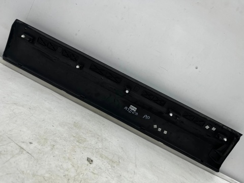 Listwa Seat Ateca 16-26r. prawa przednia dolna nakładka drzwi bocznych strukturalna prawy przód 575854940b