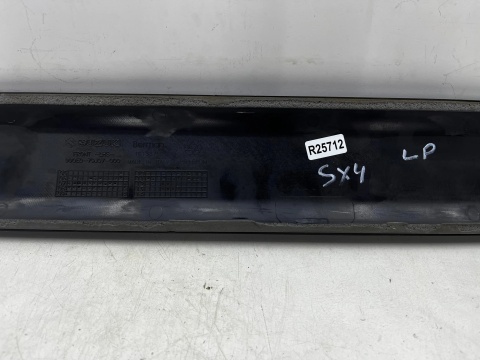 Listwa Suzuki SX4 06-14r. lewa przednia nakładka środkowa drzwi rant lewy przód 990e0-79j07-000