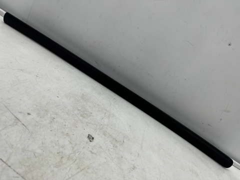 Listwa VW Caddy 3 III 2k 03-15r. prawa przednia dolna nakładka drzwi bocznych prawy przód 2k0853516e