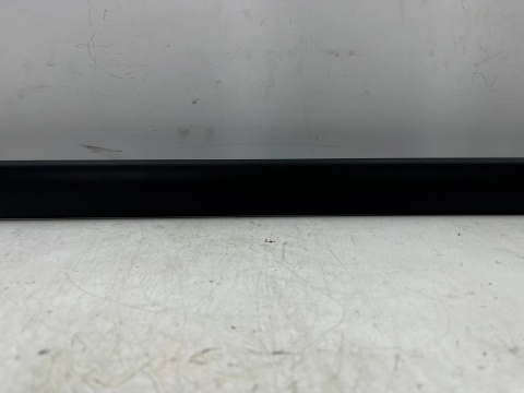 Listwa VW Caddy 3 III 2k 03-15r. prawa przednia dolna nakładka drzwi bocznych prawy przód 2k0853516e