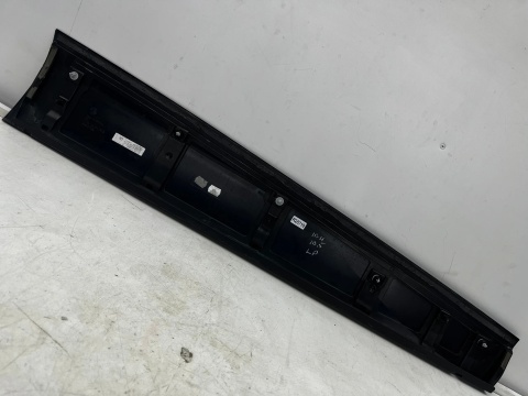 Listwa VW Volkswagen ID.4 ID4 ID.5 ID5 20r.- lewa przednia nakładka dolna drzwi rant lewy przód 11a854939d