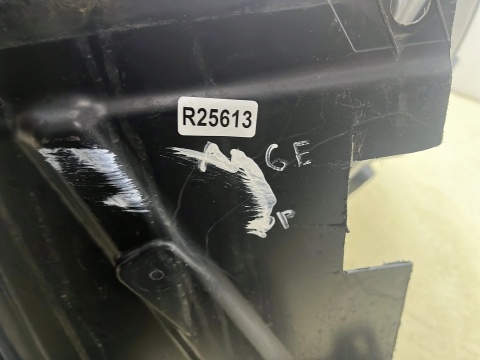 Nadkole Mazda 6e 24r.- PRAWE przednie ORYGINAL prawy przód ghwe-56130