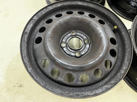 Felgi stalowe Opel Meriva A Corsa C Tigra B Combo 03-10r. r15 cali 6jx15 ET43 4x100 felgi r15 cali Komplet