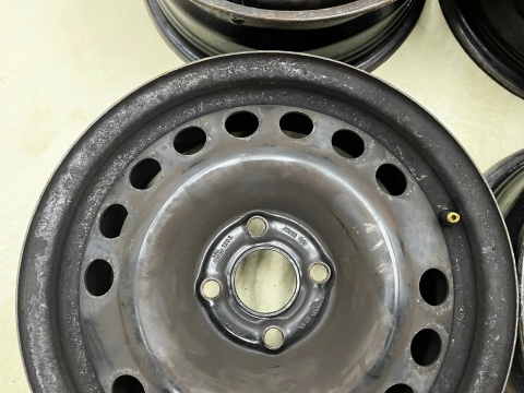 Felgi stalowe Opel Meriva A Corsa C Tigra B Combo 03-10r. r15 cali 6jx15 ET43 4x100 felgi r15 cali Komplet