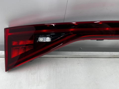 Lampa Cupra Formentor 20-24r. tylne światło w klapę bagażnika blenda LED 5ff945307b