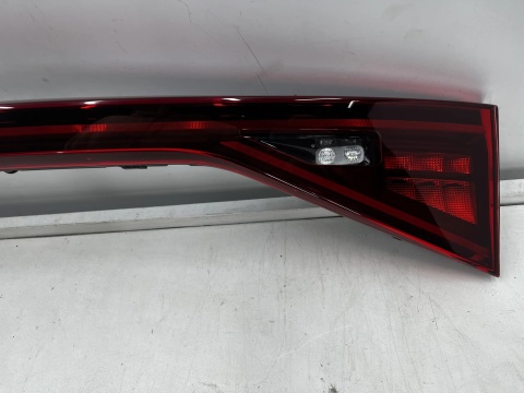 Lampa Cupra Formentor 20-24r. tylne światło w klapę bagażnika blenda LED 5ff945307b