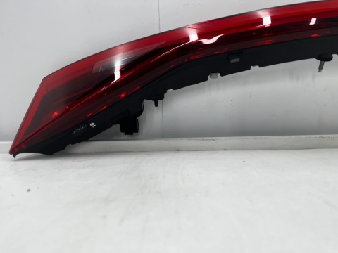 Lampa Cupra Formentor 20-24r. tylne światło w klapę bagażnika blenda LED 5ff945307b