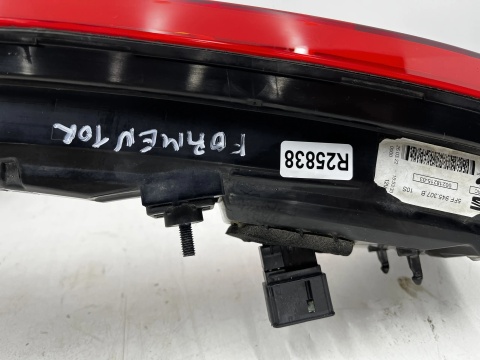 Lampa Cupra Formentor 20-24r. tylne światło w klapę bagażnika blenda LED 5ff945307b