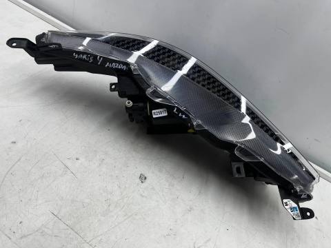 Lampa reflektor Toyota Yaris 4 IV XP21 Mazda 2 Hybrid 20r.- lewa przednia Soczewka EU oryginalny lewy przód Koito K0-6