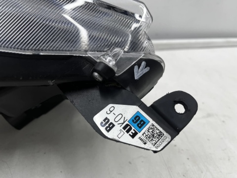 Lampa reflektor Toyota Yaris 4 IV XP21 Mazda 2 Hybrid 20r.- lewa przednia Soczewka EU oryginalny lewy przód Koito K0-6