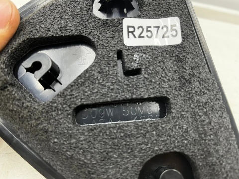 Listwa Mazda 2 DJ 14r.- LEWA nakładka szyby lewej tylnej plastik d09w50m61