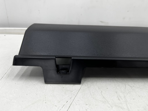 Nakładka progu Iveco Daily 4 IV 14r.- DOKA dubel kabina prawa lewa tylna listwa progowa zewnętrzna próg stopień 5801548746