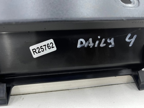 Nakładka progu Iveco Daily 4 IV 14r.- DOKA dubel kabina prawa lewa tylna listwa progowa zewnętrzna próg stopień 5801548746