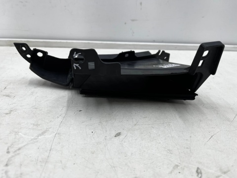 Kanał powietrza Audi A4 B9 15-24r. lewa przednia kierownica zderzaka 8w0121763l